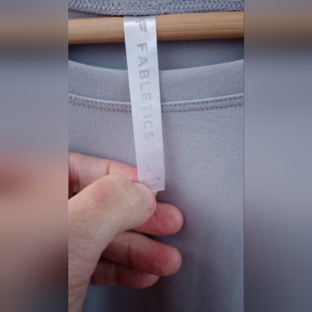 Fabletics Active Top - Picture 4 of 5